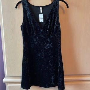 LF black velvet dress